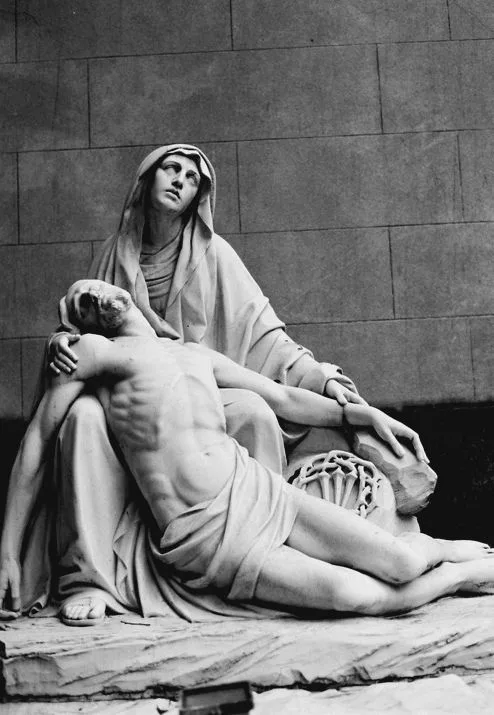 Classical sculpture photograph